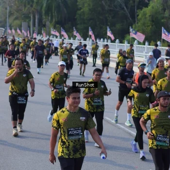 Runner Photo 7133877