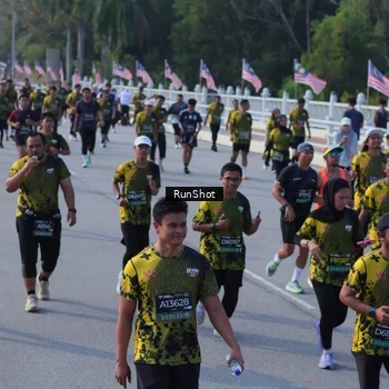 Runner Photo 7133879