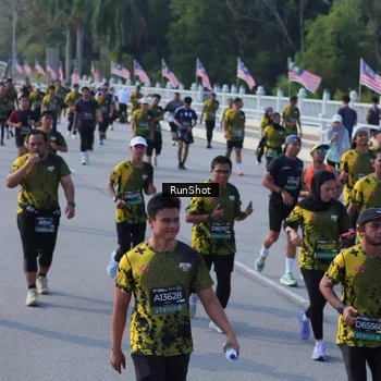 Runner Photo 7133880
