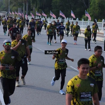 Runner Photo 7133885