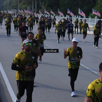 Runner Photo 7133886