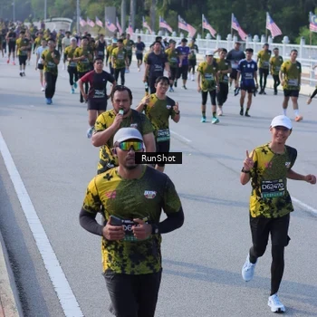 Runner Photo 7133895