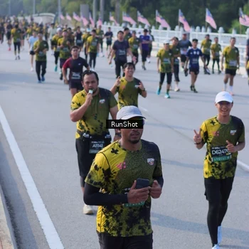 Runner Photo 7133898
