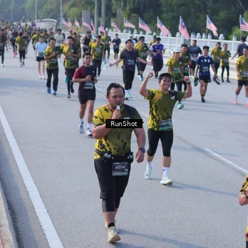 Runner Photo 7133904