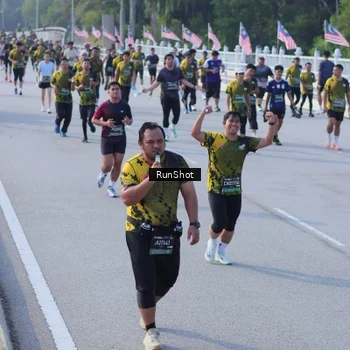 Runner Photo 7133905