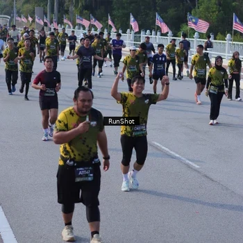 Runner Photo 7133908