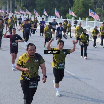 Runner Photo 7133910