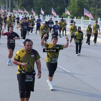Runner Photo 7133911