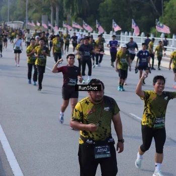 Runner Photo 7133918