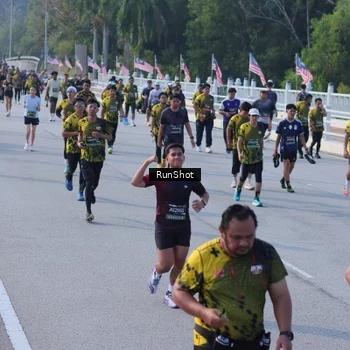 Runner Photo 7133926