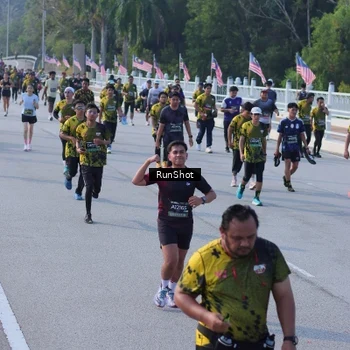 Runner Photo 7133928