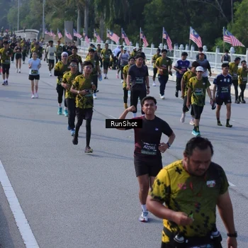 Runner Photo 7133929