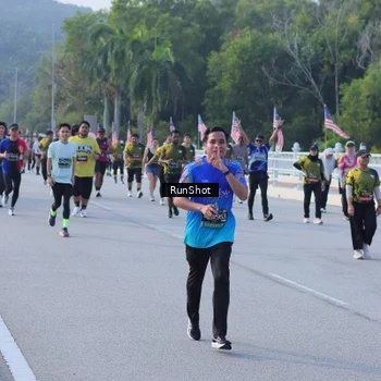 Runner Photo 7133930