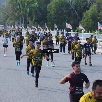 Runner Photo 7133936