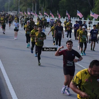 Runner Photo 7133948