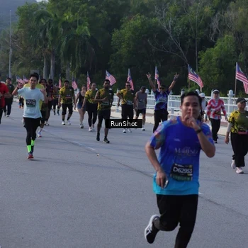 Runner Photo 7134006