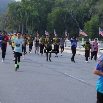 Runner Photo 7134080