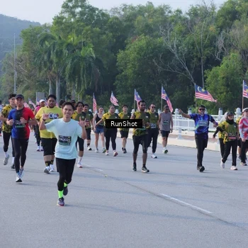 Runner Photo 7134119