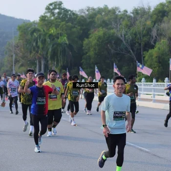 Runner Photo 7134251