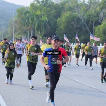 Runner Photo 7134353