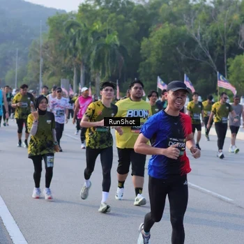 Runner Photo 7134393