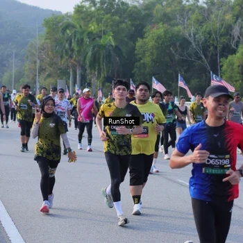 Runner Photo 7134423