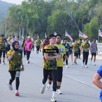 Runner Photo 7134448