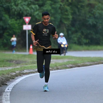 Runner Photo 7134477