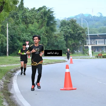 Runner Photo 7134540
