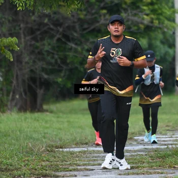 Runner Photo 7134673