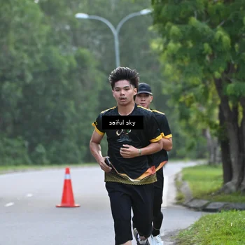 Runner Photo 7135376