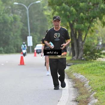 Runner Photo 7135668