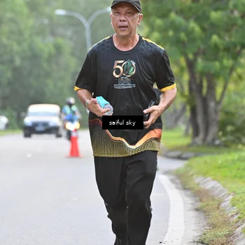 Runner Photo 7135679