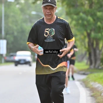 Runner Photo 7135681