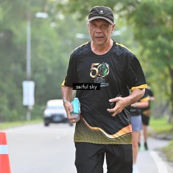 Runner Photo 7135685