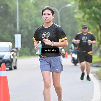 Runner Photo 7135691