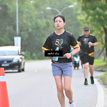Runner Photo 7135692
