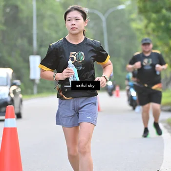 Runner Photo 7135694