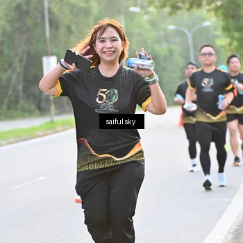 Runner Photo 7136000