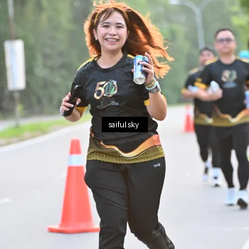Runner Photo 7136001