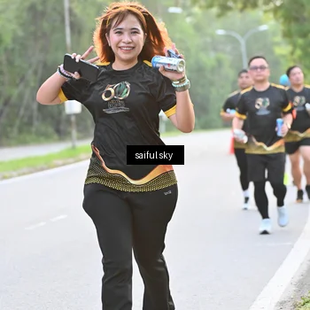 Runner Photo 7136002