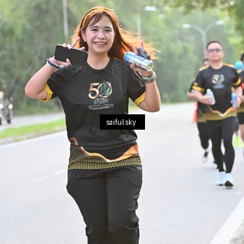 Runner Photo 7136003