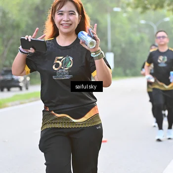 Runner Photo 7136005
