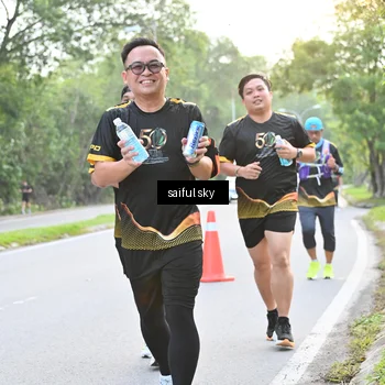 Runner Photo 7136011