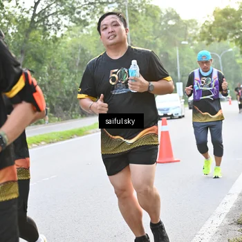 Runner Photo 7136012