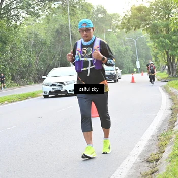Runner Photo 7136024