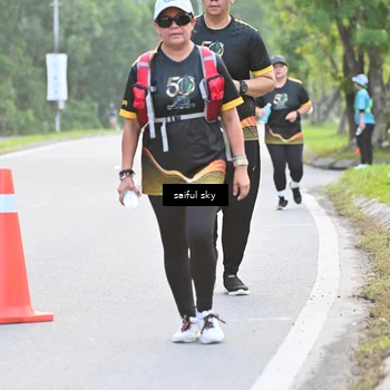 Runner Photo 7136031