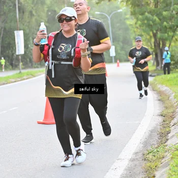 Runner Photo 7136047