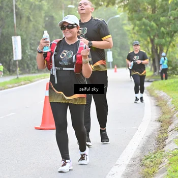 Runner Photo 7136048