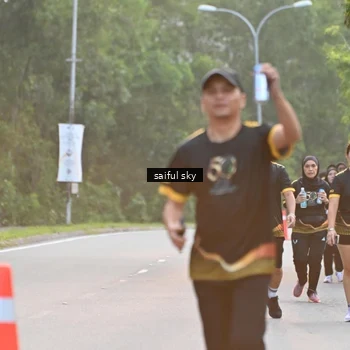 Runner Photo 7136094
